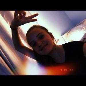 Meet your Posher, Vanessa